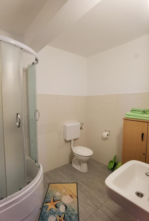 Studio Apartment Lipa Senj  Esterno foto